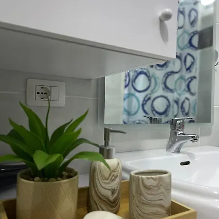 Bright Escape Lungomare Apartamento Vlorë